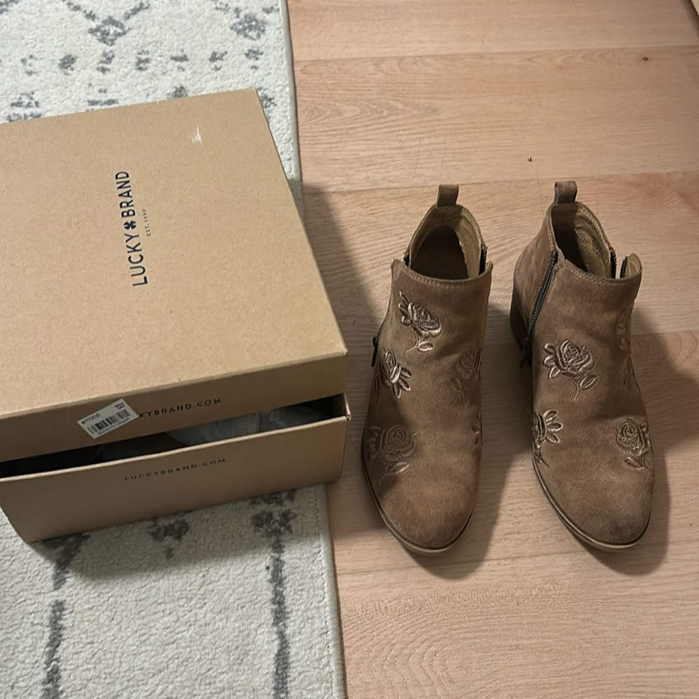 Lucky brand booties size 7.5